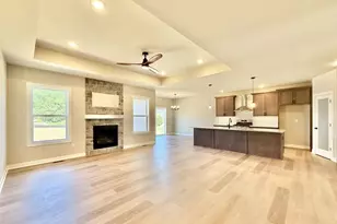 820 N Waveland Rd, Janesville, WI 53548 - Photo 6