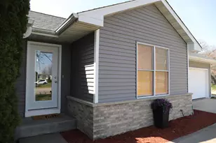 4225 Whitney St, Janesville, WI 53546 - Photo 4