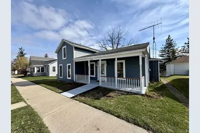 622 16th Avenue, Monroe, WI 53566 - Photo 2