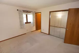 614 Engelhart Dr, Madison, WI 53713 - Photo 14