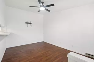 703 Kottke Dr, Madison, WI 53719 - Photo 4