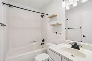 703 Kottke Dr, Madison, WI 53719 - Photo 16