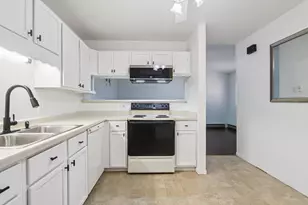 703 Kottke Dr, Madison, WI 53719 - Photo 8