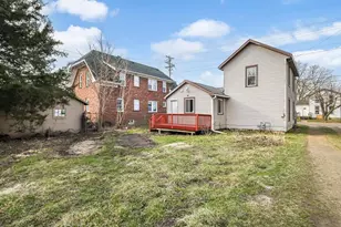 433 S Jackson St, Janesville, WI 53548 - Photo 6