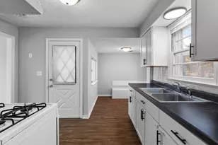 901 Brewster Ave, Beloit, WI 53511 - Photo 16