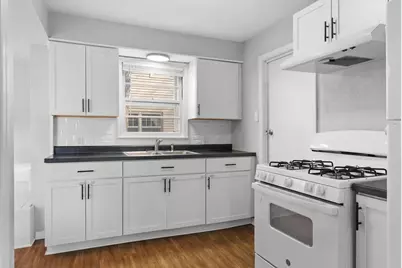 901 Brewster Avenue, Beloit, WI 53511 - Photo 10