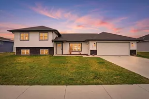 676 Porter Rd, Janesville, WI 53536 - Photo 1