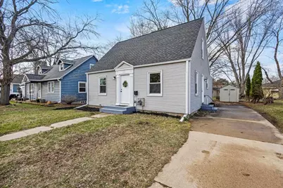 1306 W Wisconsin Street, Portage, WI 53901 - Photo 2