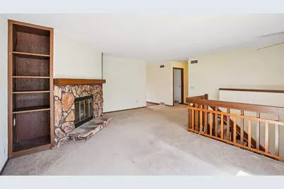 5800 Tudor Drive, Fitchburg, WI 53711 - Photo 6