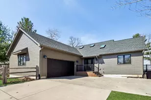 54 Lookout Ridge, Wisconsin Dells, WI 53965 - Photo 4