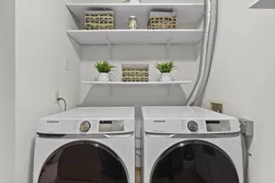 1037 Williamson St, Madison, WI 53703 - Photo 16