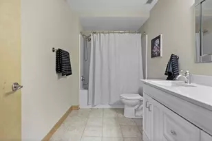 1037 Williamson St, Madison, WI 53703 - Photo 24