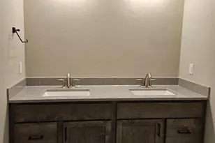 3711 Newcastle Dr, Janesville, WI 53546 - Photo 12