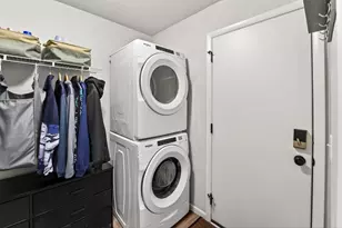 6124 Ragan St, Madison, WI 53718 - Photo 14