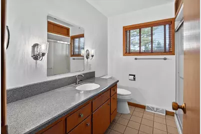 1806 Sachtjen Street, Madison, WI 53704 - Photo 12