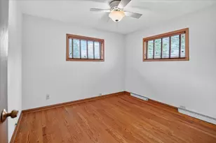 1806 Sachtjen St, Madison, WI 53704 - Photo 10