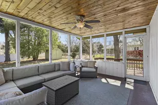 7207 Shirley Ct, Middleton, WI 53562 - Photo 24