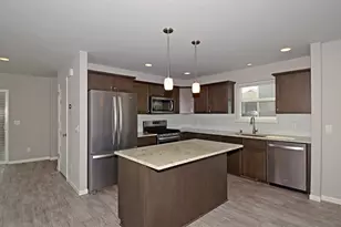 6137 Driscoll Dr, Madison, WI 53718 - Photo 6