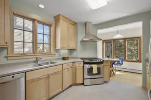 2529 Gregory St, Madison, WI 53711 - Photo 8