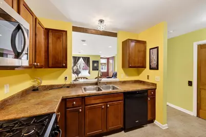 5326 Lake Park Boulevard, Madison, WI 53713 - Photo 10