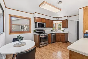 505 Walker St, Mazomanie, WI 53560 - Photo 8