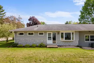 505 Walker St, Mazomanie, WI 53560 - Photo 2