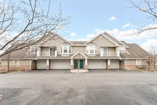 3282 Stonecreek Dr, Madison, WI 53719 - Photo 2