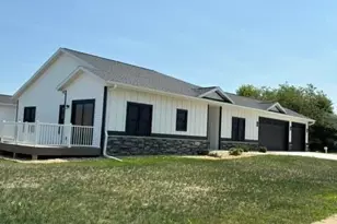 217 Dale Dr, Lodi, WI 53555 - Photo 4