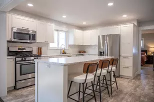 1113 Oak Ave, Tomah, WI 54660 - Photo 2