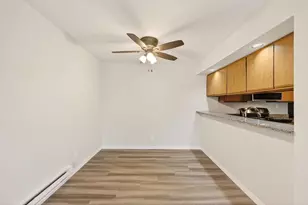 904 Whispering Pines Way, Fitchburg, WI 53713 - Photo 18