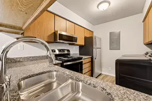 904 Whispering Pines Way, Fitchburg, WI 53713 - Photo 16