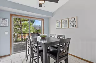 4109 Carberry St, Madison, WI 53704 - Photo 4