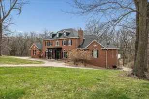 77 Roosevelt Dr, East Dubuque, IL 61025 - Photo 4