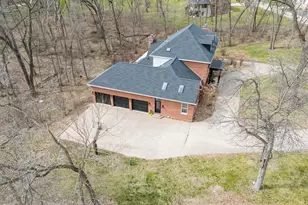 77 Roosevelt Dr, East Dubuque, IL 61025 - Photo 80