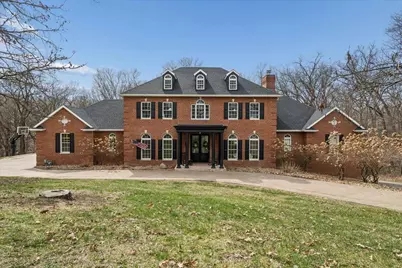 77 Roosevelt Drive, East Dubuque, IL 61025 - Photo 2