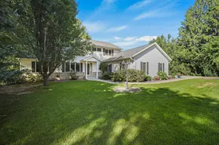 7801 N Robert Dr, Janesville, WI 53536 - Photo 2