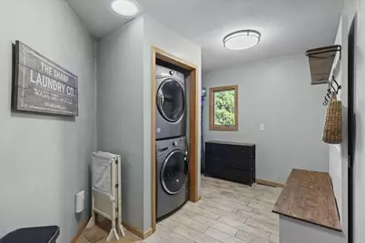 7801 N Robert Drive, Janesville, WI 53536 - Photo 16