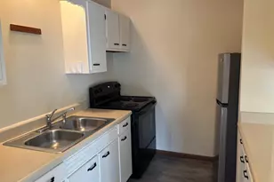 1909 Sherman Ave, Madison, WI 53704 - Photo 4