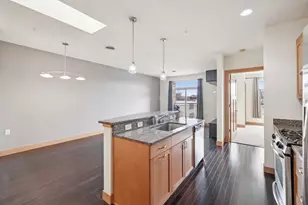 625 E Mifflin St, Madison, WI 53703 - Photo 10