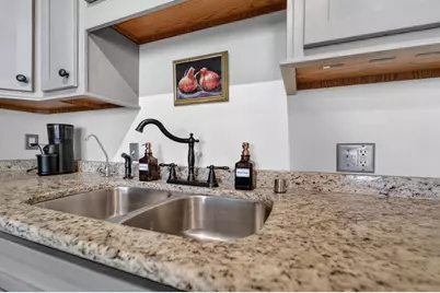 7115 Spring Hill Drive, Middleton, WI 53562 - Photo 12