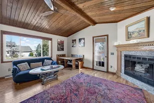 7115 Spring Hill Dr, Middleton, WI 53562 - Photo 14