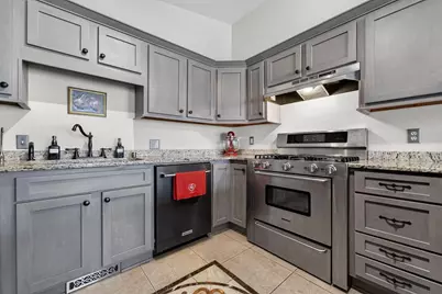 7115 Spring Hill Drive, Middleton, WI 53562 - Photo 10