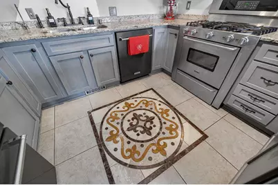 7115 Spring Hill Drive, Middleton, WI 53562 - Photo 8