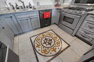 7115 Spring Hill Dr, Middleton, WI 53562 - Photo 8