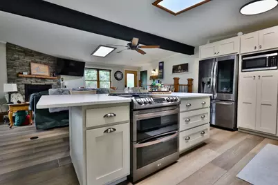 913 Kings Way, Nekoosa, WI 54457 - Photo 16