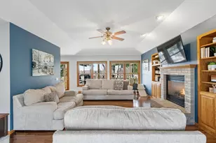 1012 Pine Grove Dr, Reedsburg, WI 53959 - Photo 10