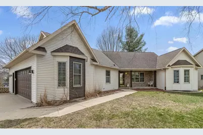 1012 Pine Grove Drive, Reedsburg, WI 53959 - Photo 2