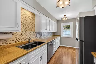 7312 Old Sauk Rd, Madison, WI 53717 - Photo 8