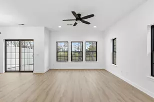 317 Maple St, Pardeeville, WI 53954 - Photo 14