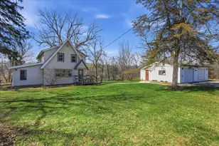 851 Cr Hwy N Rd, Stoughton, WI 53589 - Photo 2